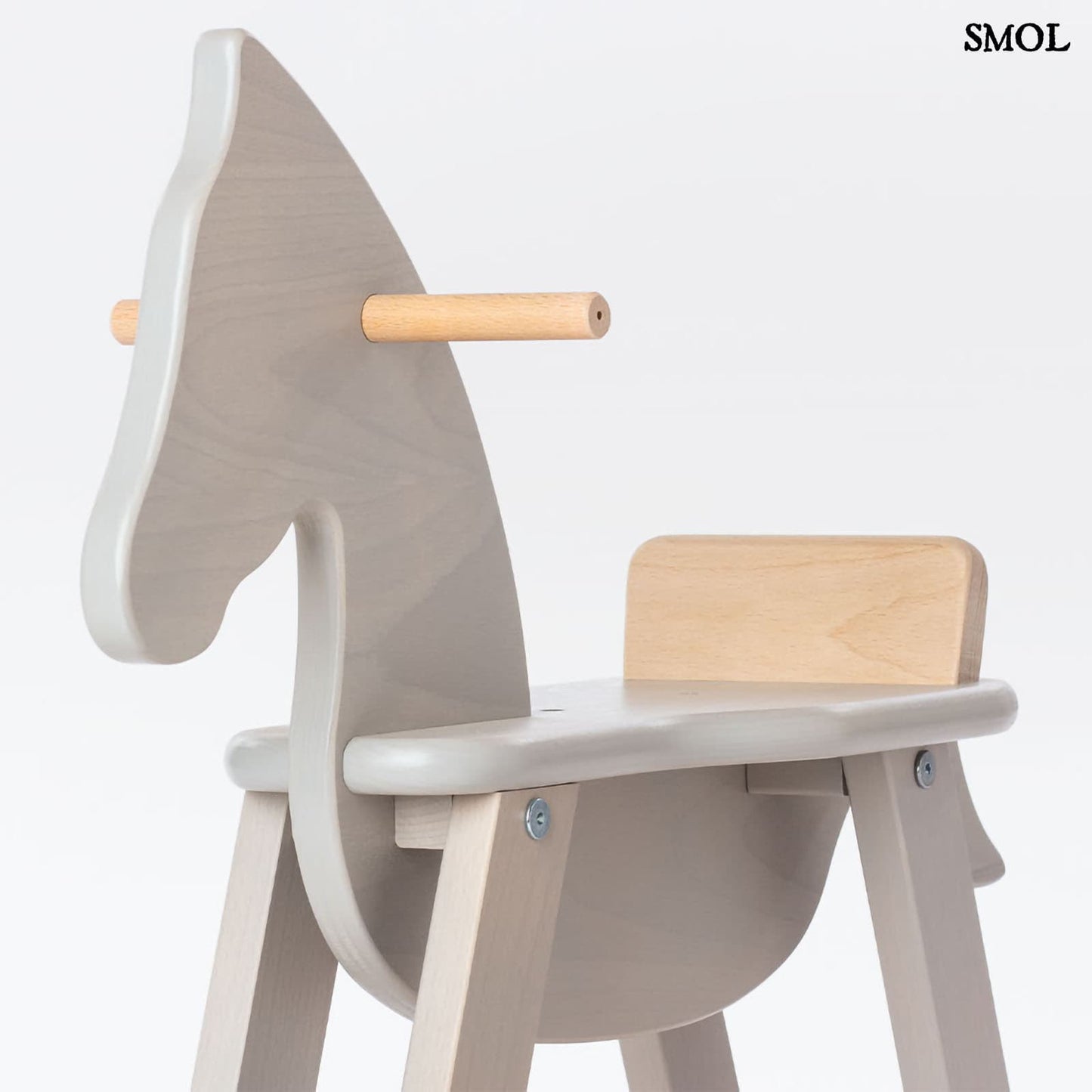 Fa Hintaló Biztonsági Gyűrűvel | GREY HORSE | SMOL - hintaló feje nagyítva