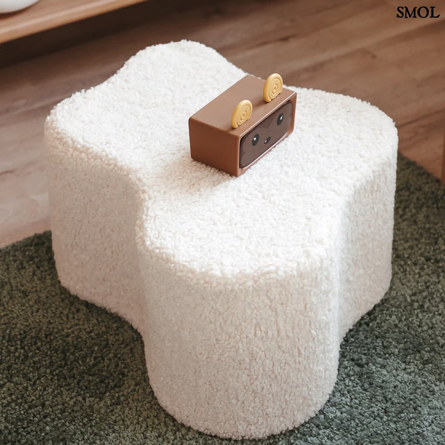 Gyerek felhő puff | CLOUD CREAM WHITE - SMOL - kisasztalként, gyerekszobában nagyítva