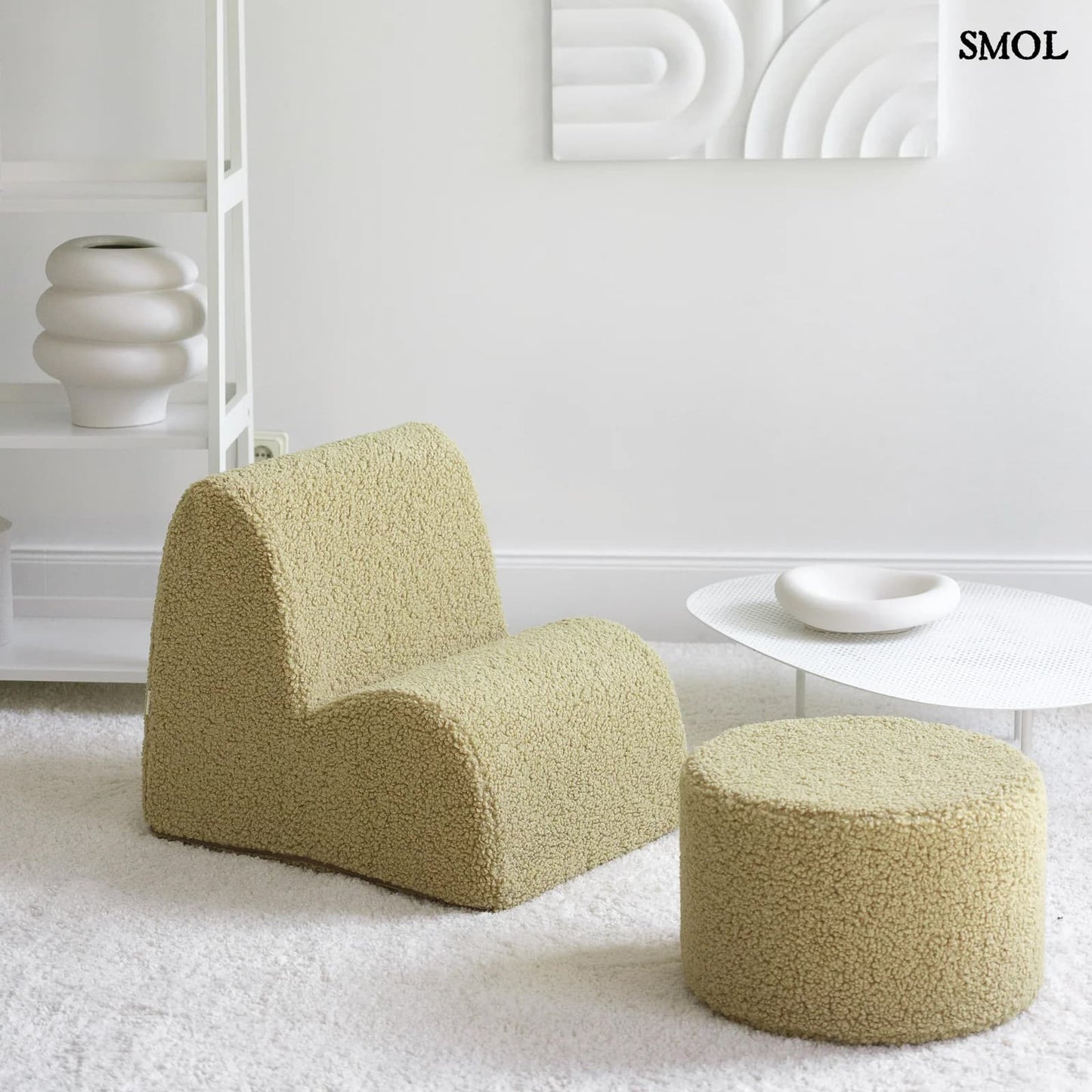 Gyerek felhőfotel | MATCHA - SMOL - puffal, fehér szobában