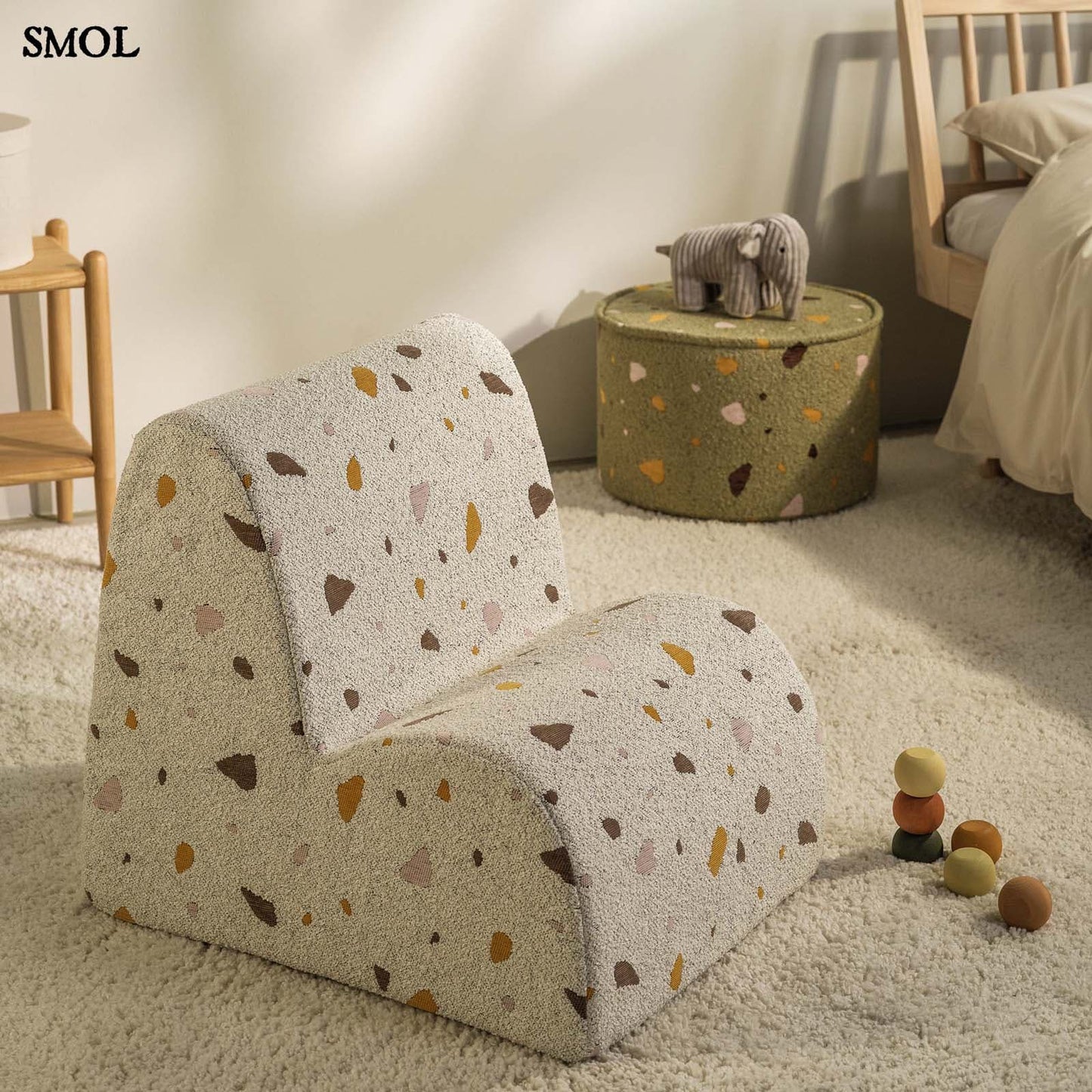 Gyerek felhőfotel | TERRAZZO MARBLE - SMOL - szemből, gyerekszobában