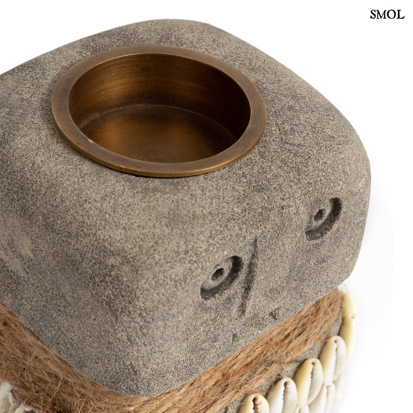 SUMBA31, kő teamécsestartó kagylókkal, 8 cm - smol.hu