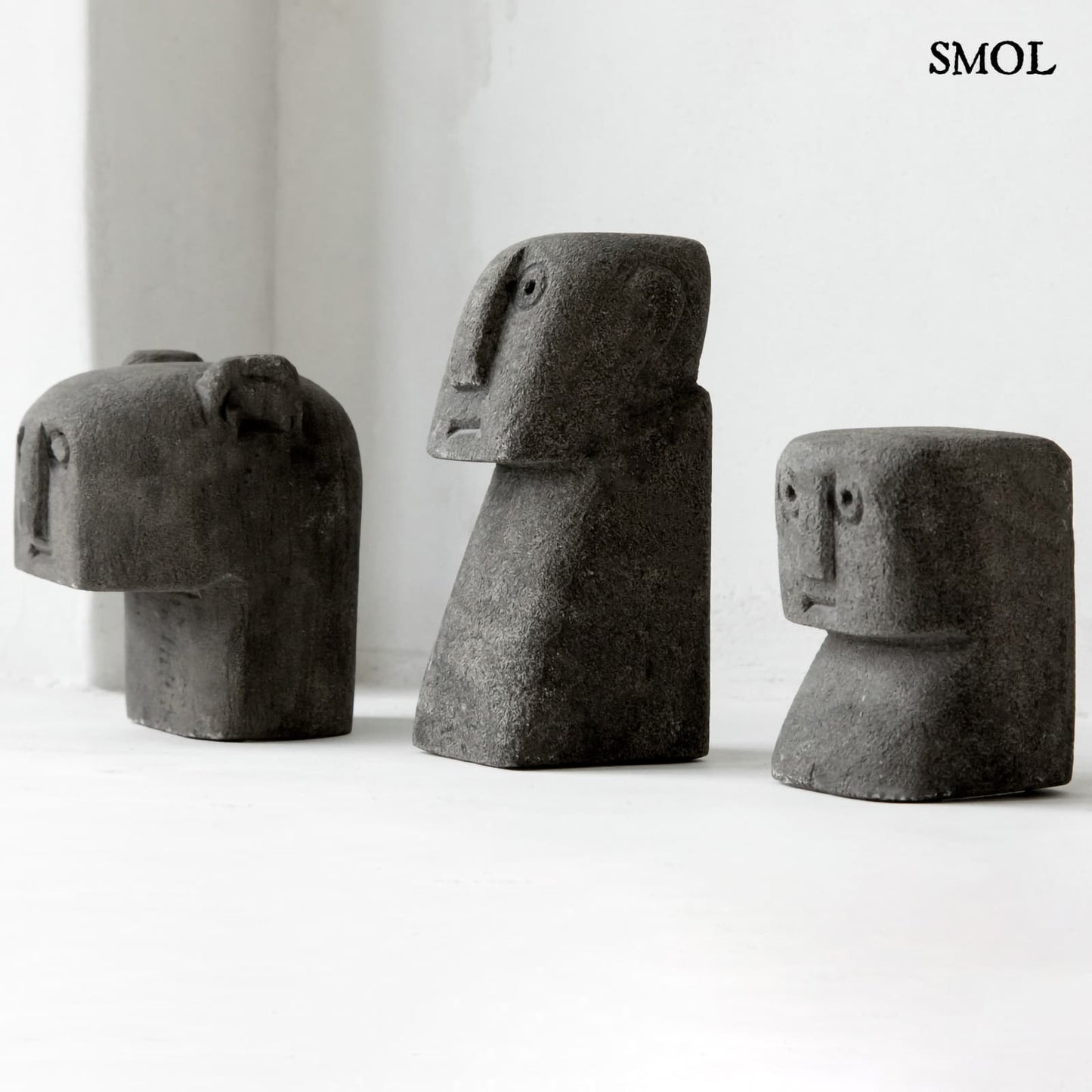 SUMBA25 , szürke kőszobor, 11 cm - smol.hu