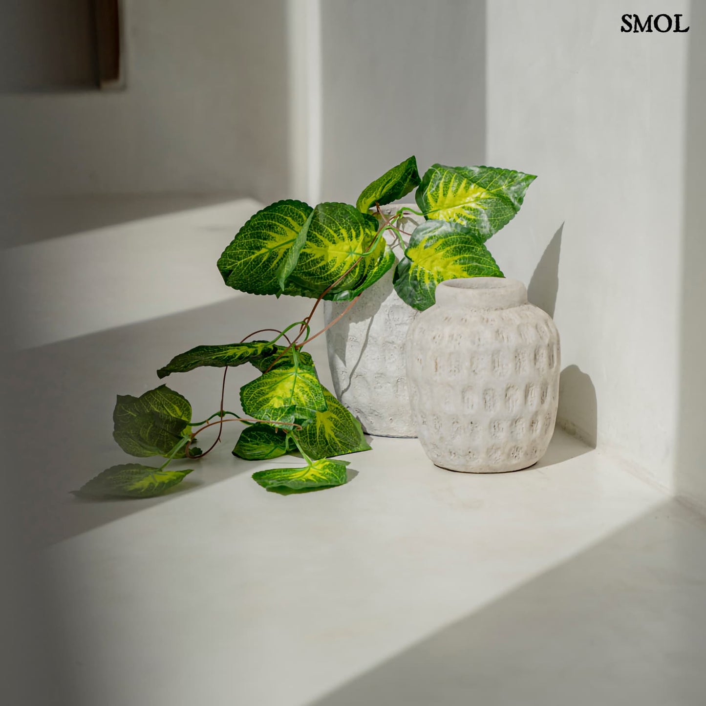 TRENDY, szürke, terrakotta váza, 18 cm - smol.hu