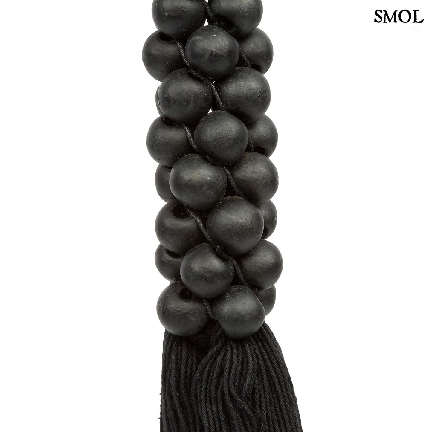 WOODEN BEADS, fekete gyöngyös, bojtos függődísz, 80 cm - smol.hu - gyöngyök nagyítva