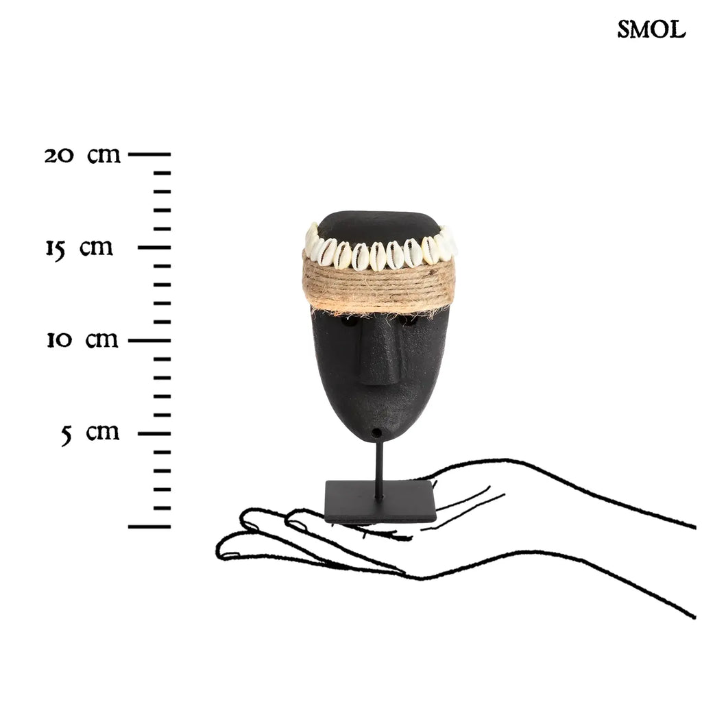 Sumba kőszobor – kagyló pánttal, fekete | SUMBA35