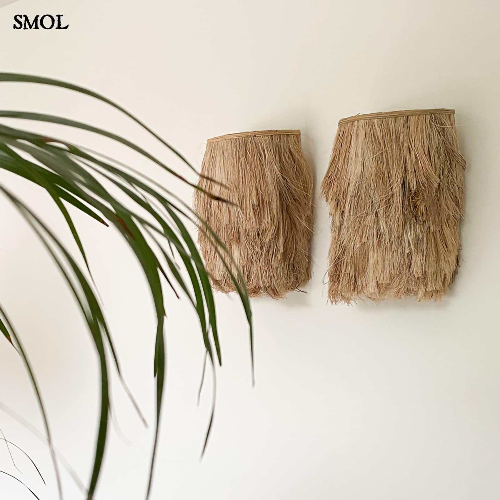 ABACA – természetes falilámpa, natúr - 35 cm - smol.hu - fehér falon 2 falilámpa