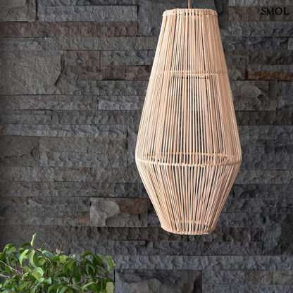 AFRODISIAC - rattan lámpaernyő - natúr, 60 cm - smol.hu - szobában, fekete fal előtt