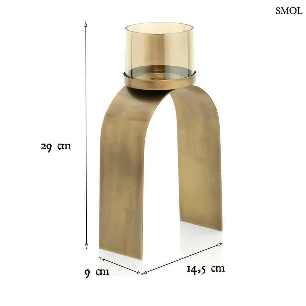 Arany mécsestartó szett két különböző méretű, íves sárgaréz tartóval és borostyánszínű üveggel, magasabb mécsestartó méretekkel