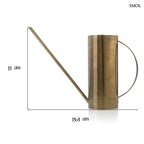 Elegáns sárgaréz öntözőkanna hosszú, vékony kiöntővel és íves fogantyúval, méretekkel