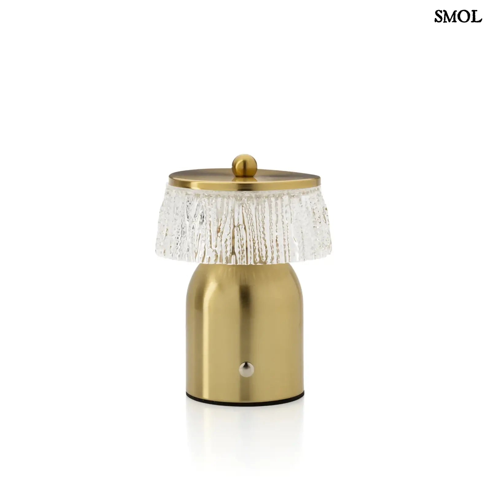 Disco Muffin asztali lámpa sárgaréz alappal és textúrált üveg búrával. Vezeték nélküli, USB töltős, fehér háttérrel