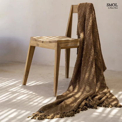 smol.hu -BRUNO, barna takaró, 170x130 cm széken lógatva
