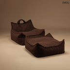 Prémium mogyoróbarna teddy anyagú babzsákfotel gyerekeknek, praktikus fogantyúval és kényelmes, stabil háttámlával, babzsákpuffal szettben