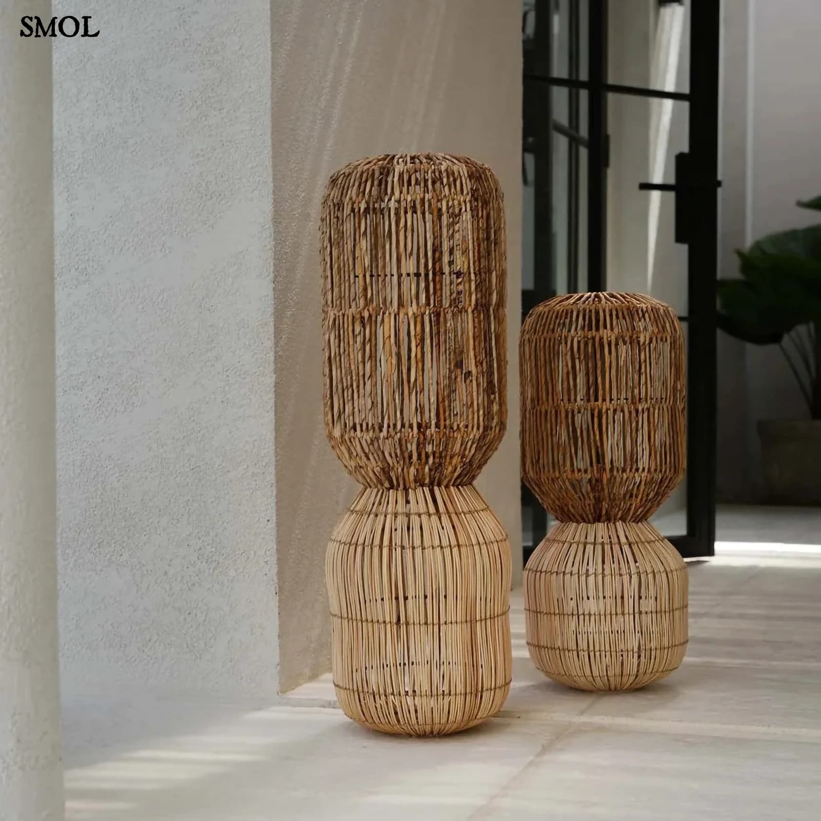 Banánlevél és Rattan Függőlámpa – XL | CHEMCHEM | SMOL - két méretben, állólámpaként