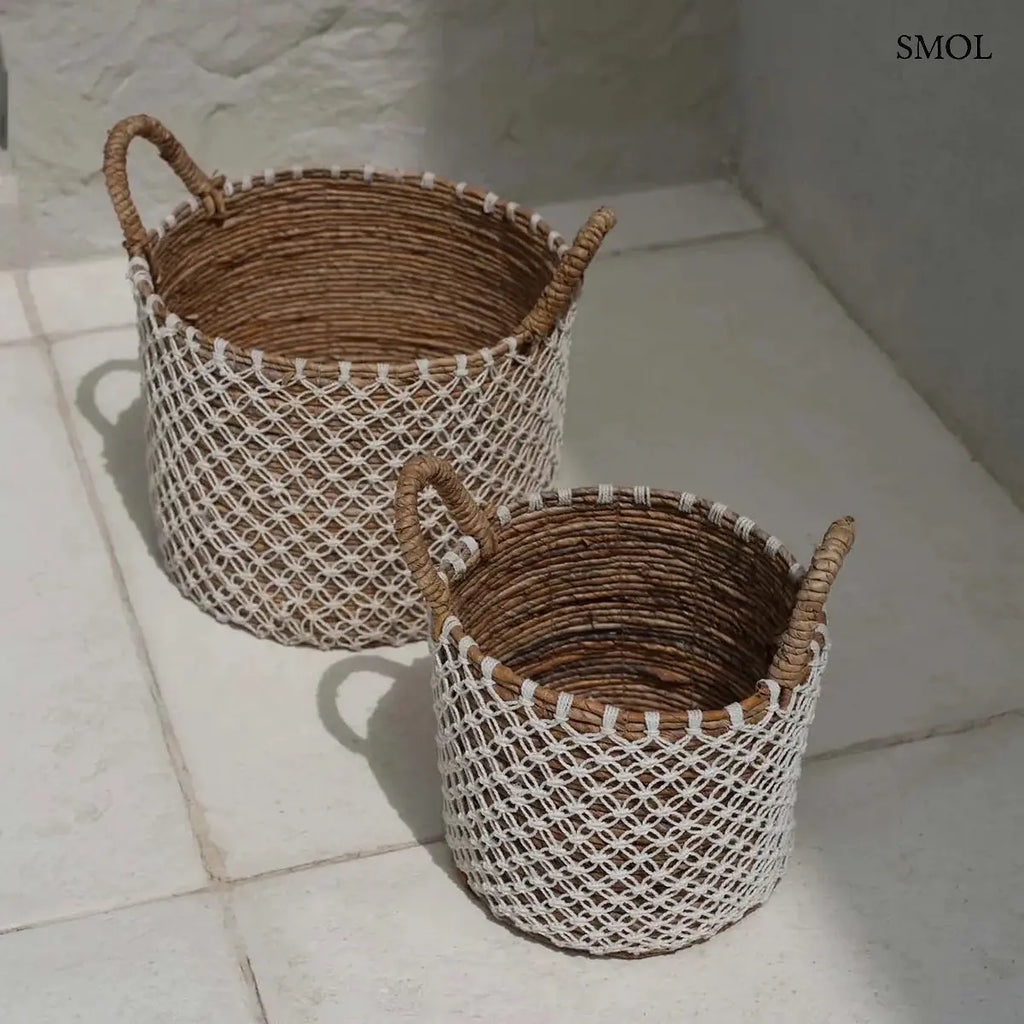 Natúr banánlevél tárolókosár fehér pamut kereszt mintával és füllel, M méret, 35×29 cm, két méretben, felülről