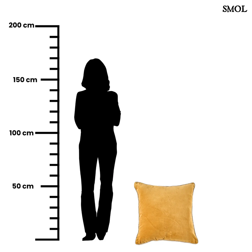 Luxus bársony díszpárnahuzat, mustársárga, 50x50 cm, selymes tapintású szövetből méretarányosan