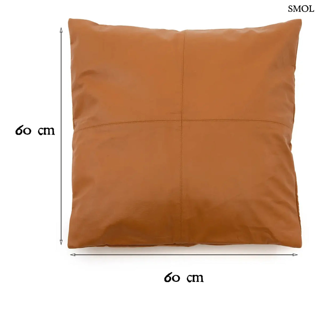 Luxus camel barna bőr díszpárnahuzat négypaneles tűzéssel és elegáns textúrával, méretekkel