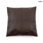 Négypaneles barna borjúbőr párnahuzat prémium minőségben, fehér háttérrel