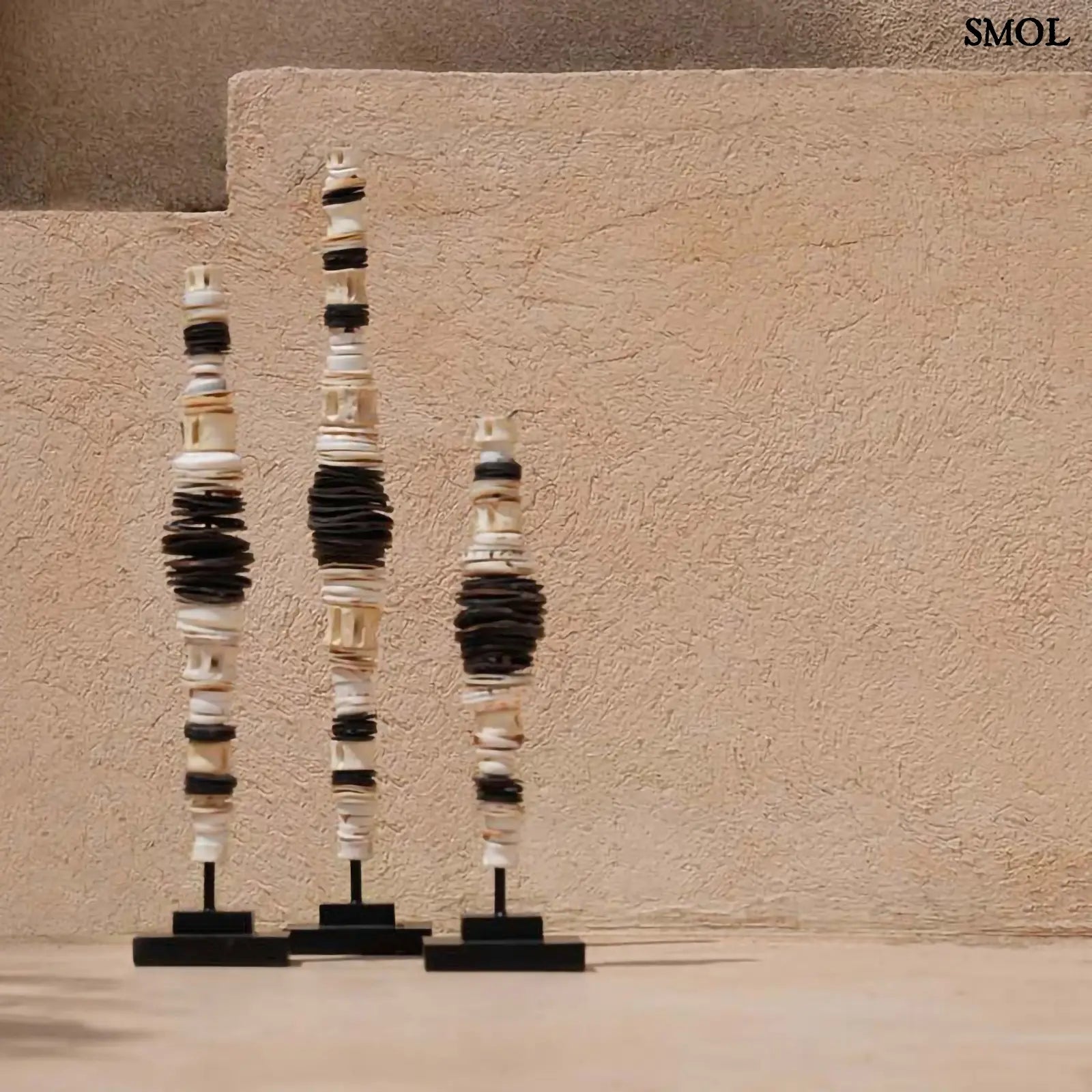 Dekoráció Kagylóval Állványon – L | MONEY | SMOL - három méretben, teraszon