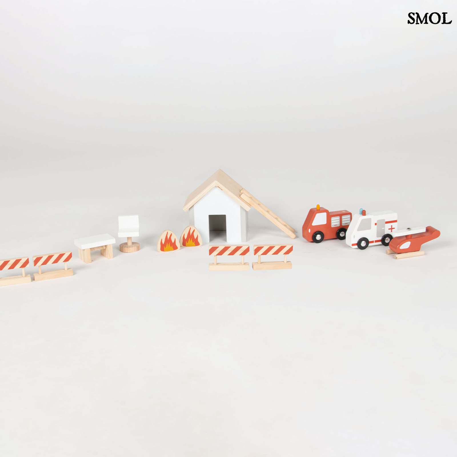 Fa Tűzoltóállomás Játékszett Járművekkel | BEN | SMOL - kiegészítő elemek