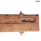 Natúr teakfából készült, rusztikus megjelenésű fa pad felülről