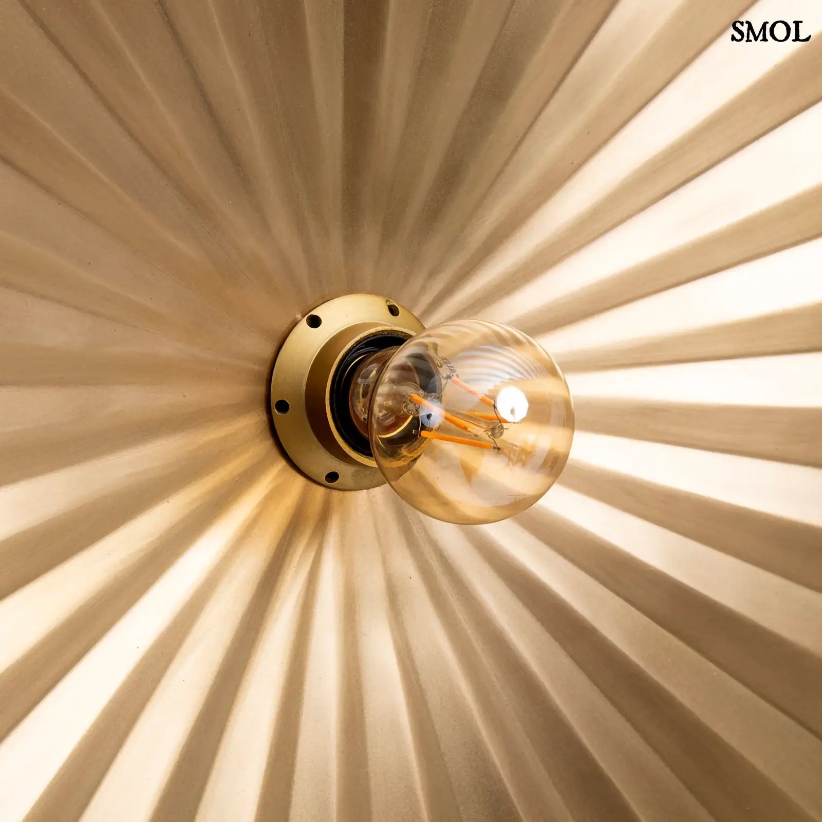 Fali lámpa luxus sárgaréz kivitelben, égővel