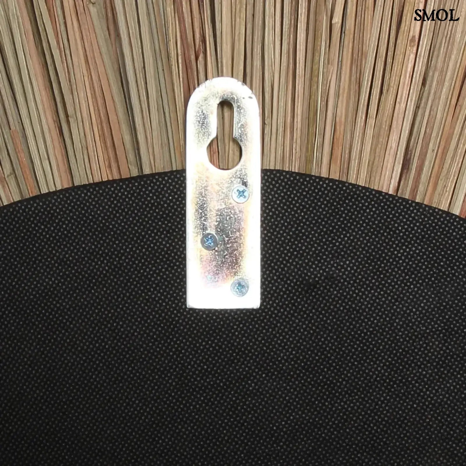 Boho stílusú, természetes fűből készült kör alakú falitükör, akasztó nagyítva