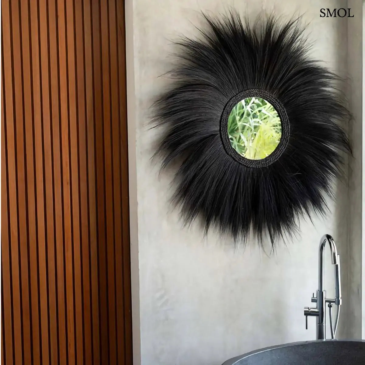 Fekete kerek fonott tükör természetes fű kerettel, M méret, 70 cm átmérő, fürdőszobában