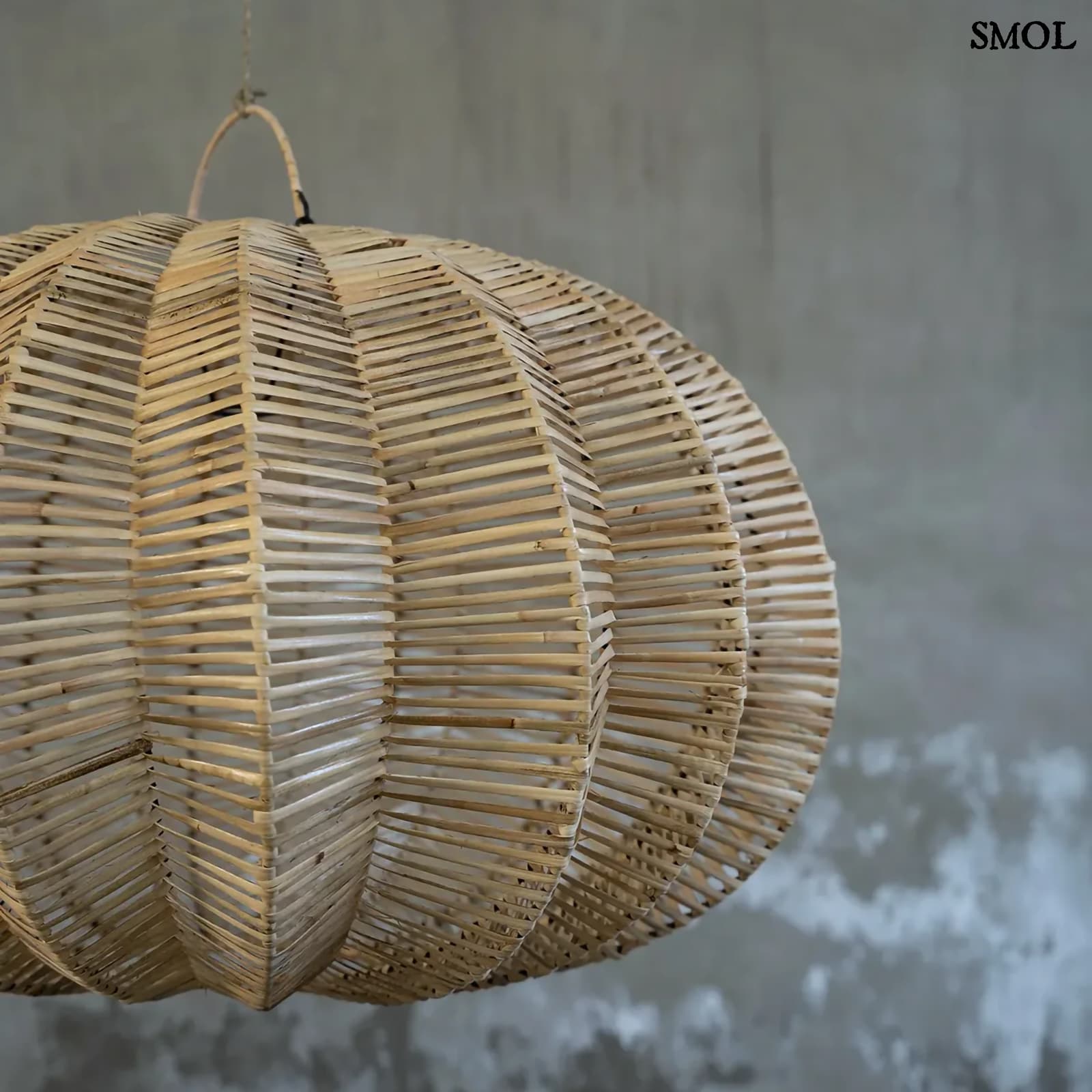Függőlámpaernyő - nagyméretű, natúr, rattan, 65 cm | CERISE - smol.hu - szürke háttérrel, nagyítva