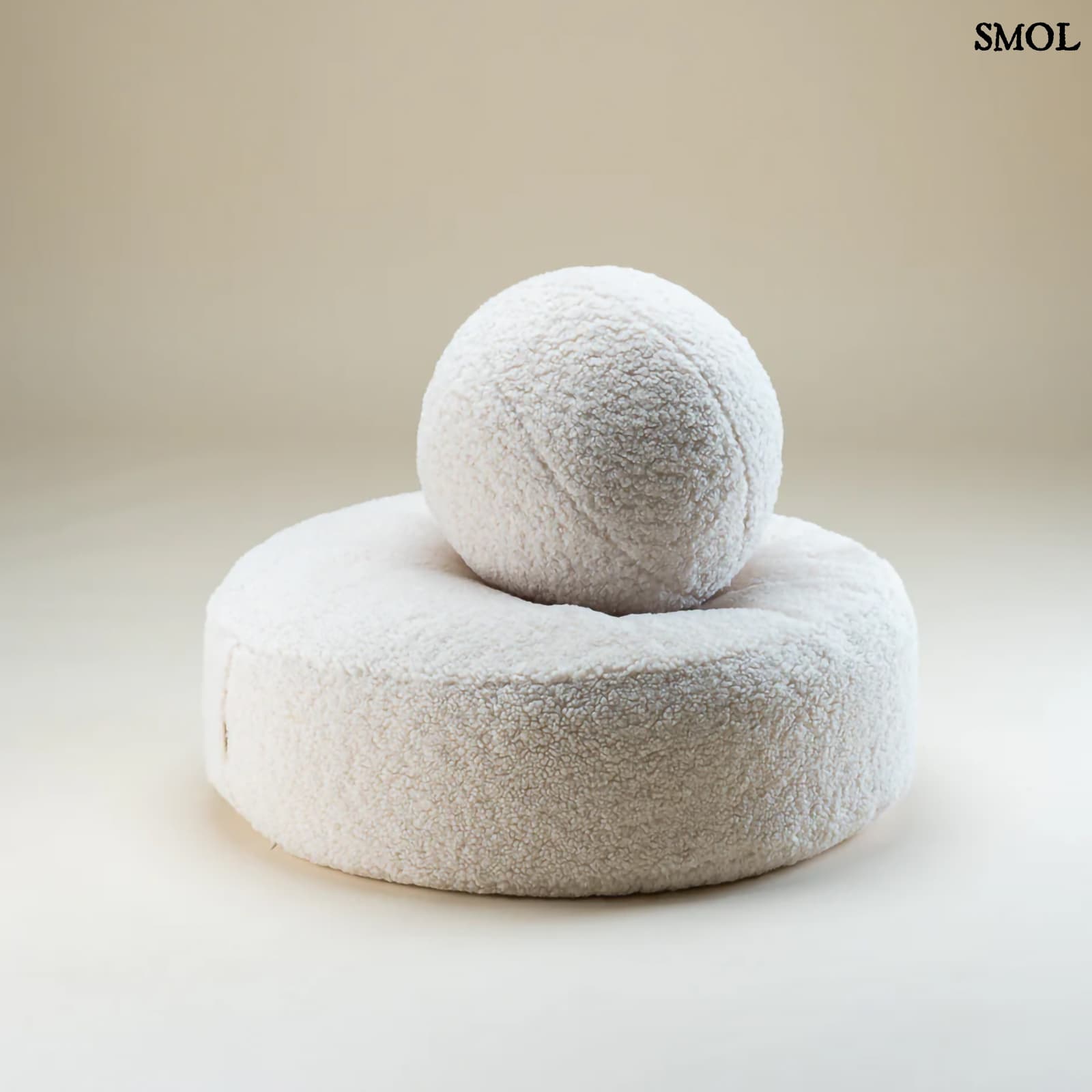 Gyerek babzsák | CREAM WHITE - smol.hu - labdával
