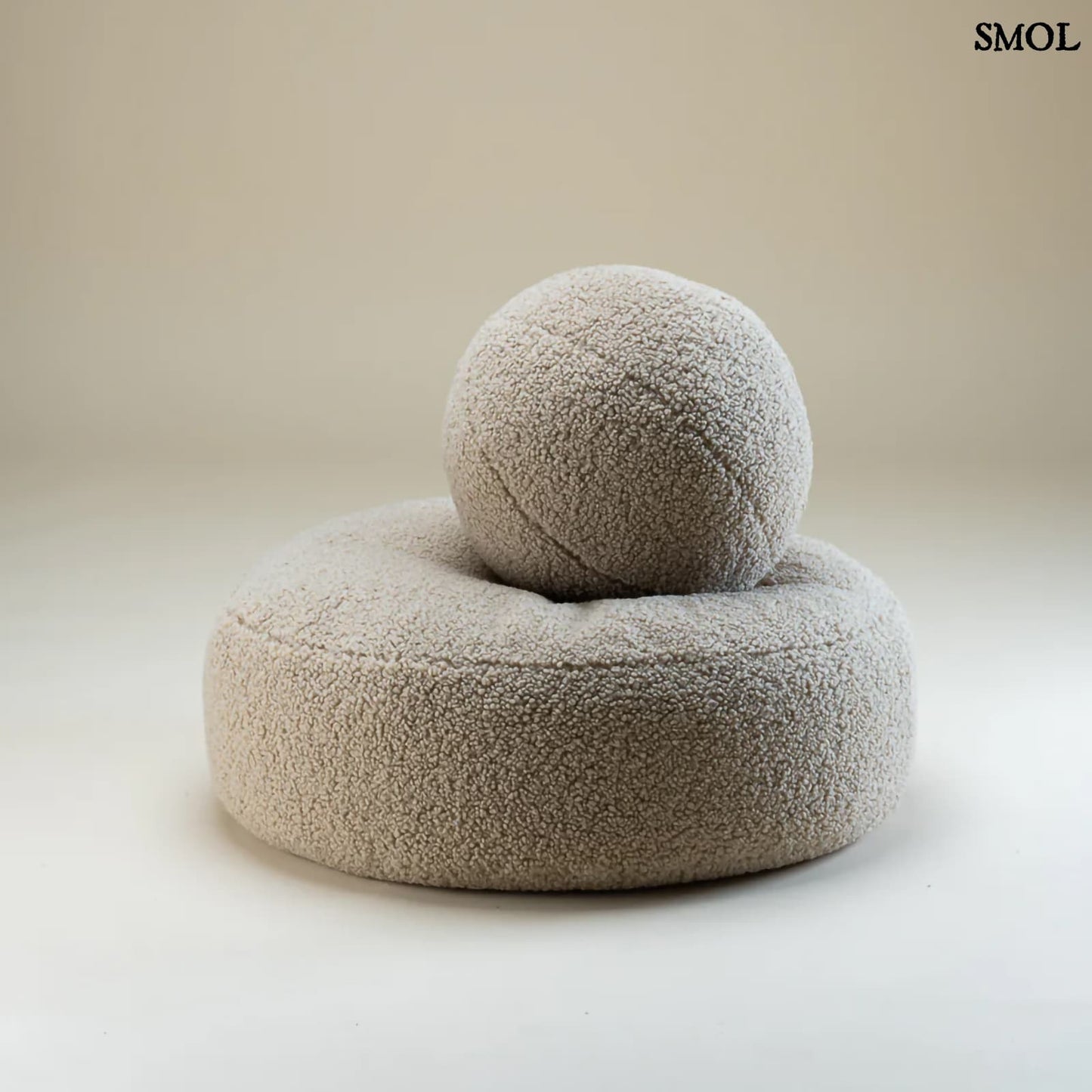 BISCUIT, kerek gyerek babzsák, ⌀65 cm - smol.hu - labda párnával