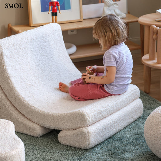 Gyerek holdfotel, 3 részes, moduláris | CREAM WHITE -SMOL - játszó gyerekkel