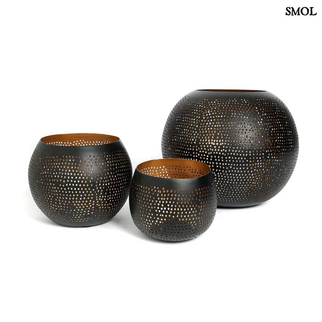 Gyertyatartó Pierced Ball, L méret, áttört réz, fekete-arany három méretben