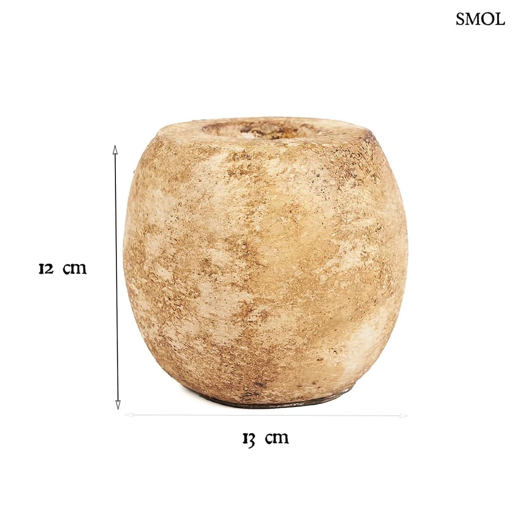 CAVESTONE gyertyatartó krém terrakottából, kerek forma – 13 × 12 cm, méretekkel