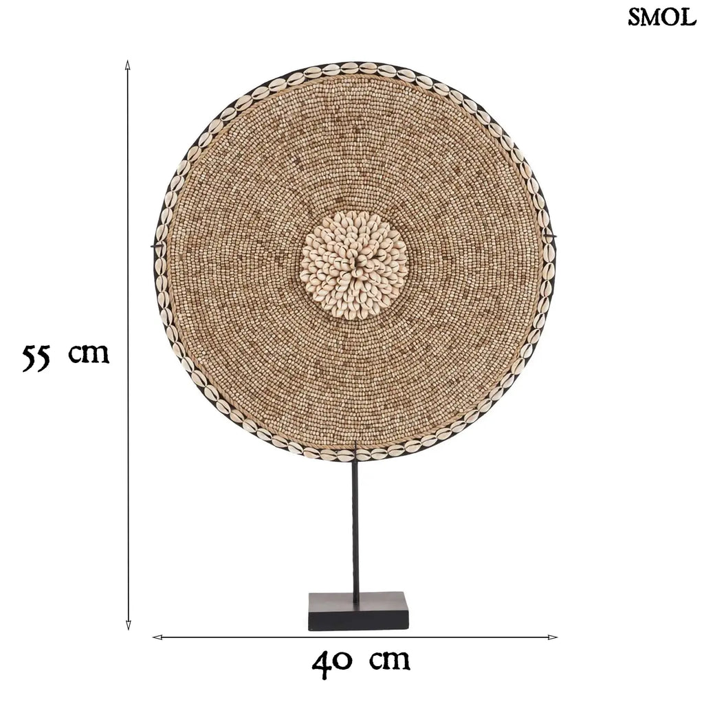 Kagyló dekoráció Guadeloupe, állványon, 55 cm magas, natúr fehér kagylókkal díszítve méretekkel