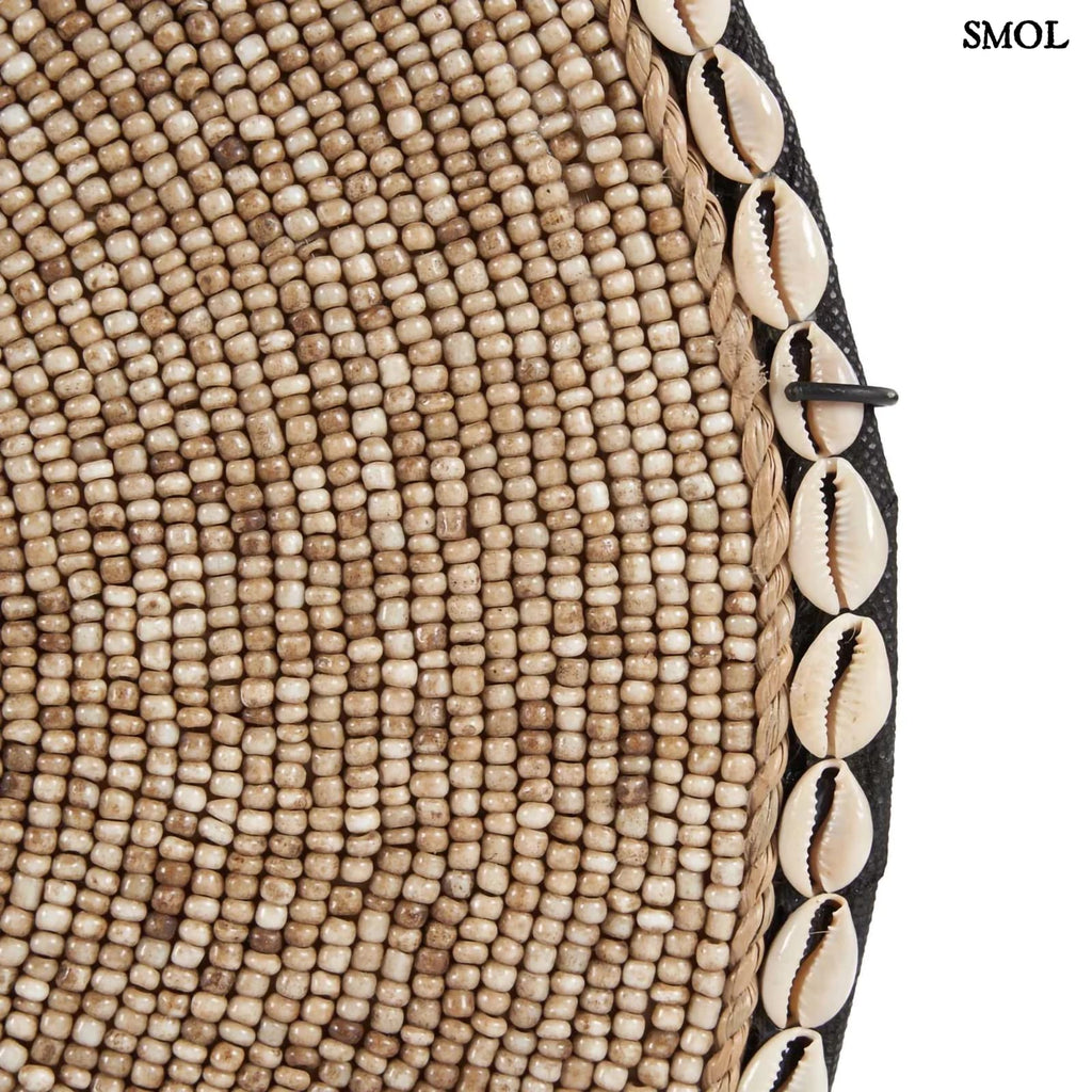 Kagyló dekoráció Guadeloupe, állványon, 55 cm magas, natúr fehér kagylókkal díszítve szegélyező kagyló nagyítva