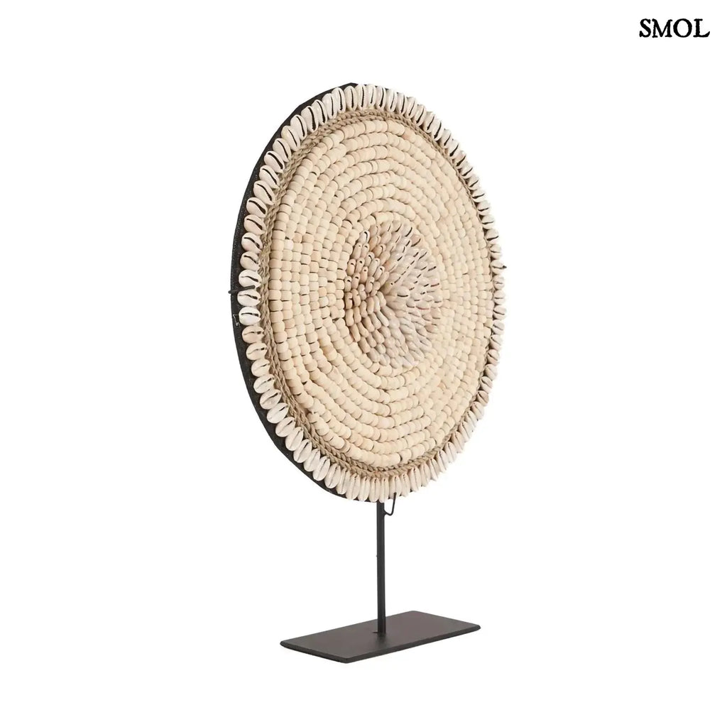 kagyló dekoráció állvánnyal, natúr fehér színben oldalra fordítva