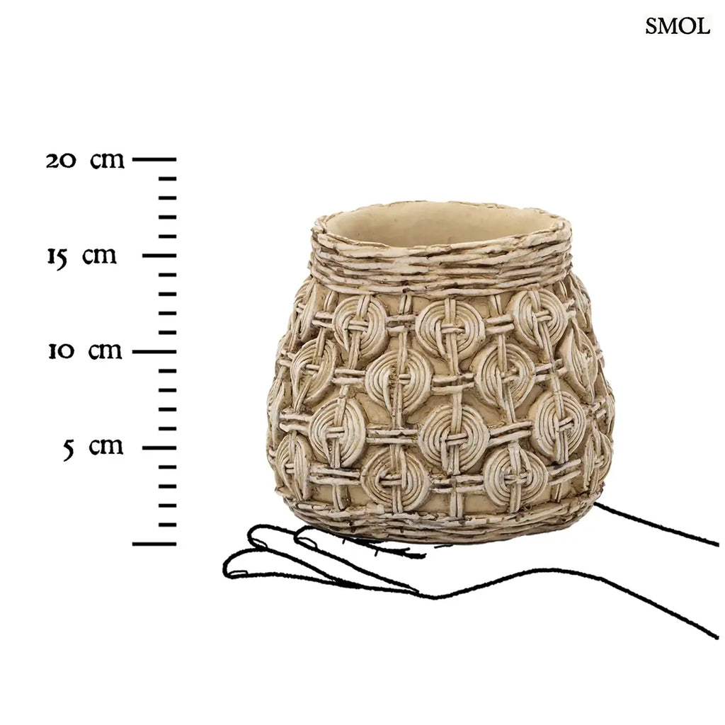 Fonott mintás, natúr színű beton kaspó közepes szobanövényekhez, méretarányosan