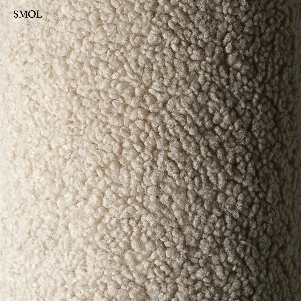 PET SNUGGLE kisállat fekvőhely biscuit teddy szövetből, M méret – 73 × 61 × 23 cm, teddy anyag nagyítva