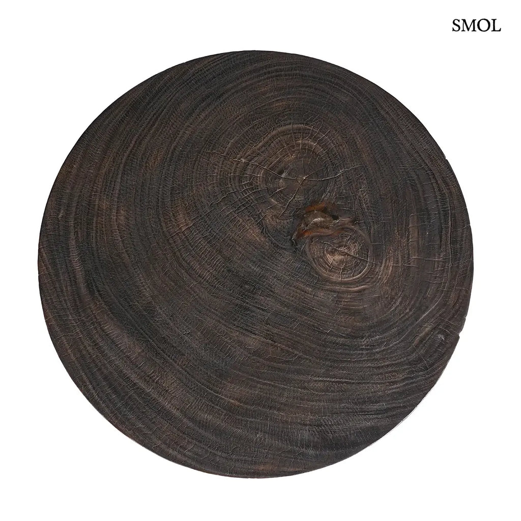 OCTO CHIC kisasztal mangófából sötét dió színben, ívelt lábak – 70 × 70 × 45 cm, felülről