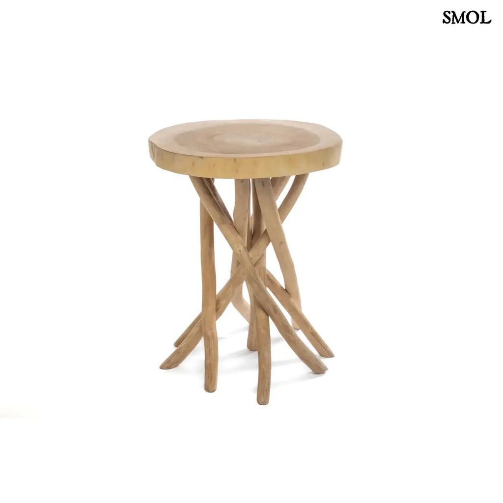 Kisasztal természetes teakfából | GILI | SMOL - fehér háttérrel