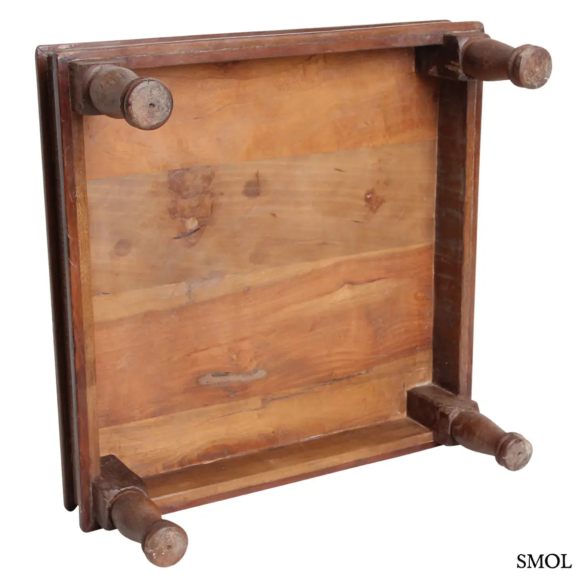 FACTORY PATA alacsony kisasztal újrahasznosított fából, L méret – 46 × 18 × 46 cm, alulról