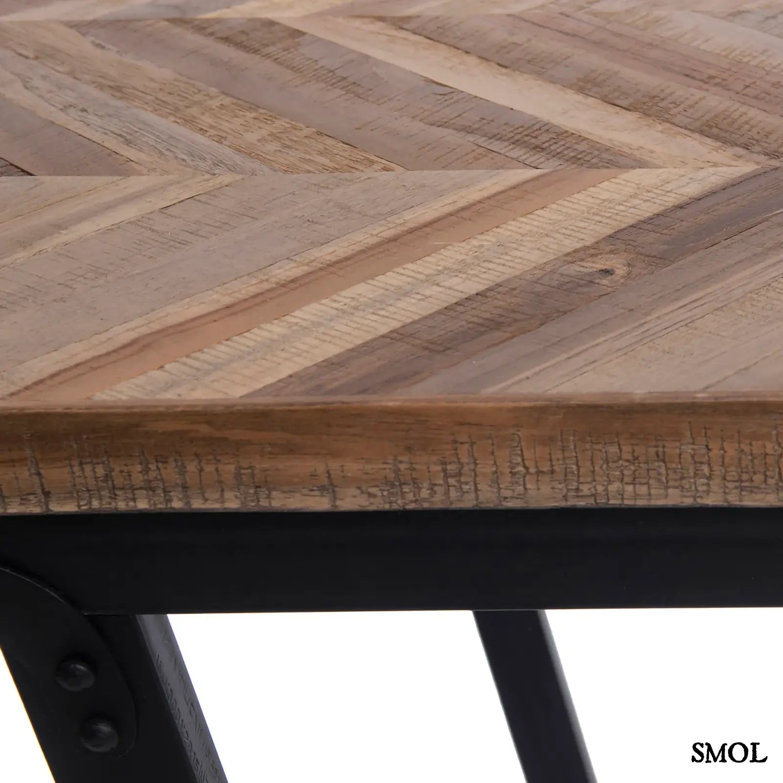 Halszálka mintás, összecsukható konzol asztal, natúr teakfa lappal és fekete fém vázzal középen, oldalról