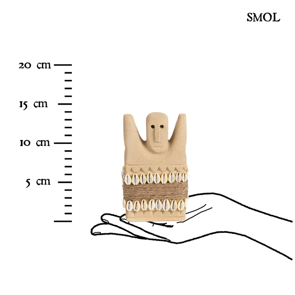Kőszobor - kagylókkal, natúr, 14 cm | SUMBA28 - smol.hu - méretarányosan
