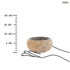 Rusztikus fekete lávakő tál kívül durva, belül csiszolt textúrával, természetes vulkanikus kőből, méretarányosan