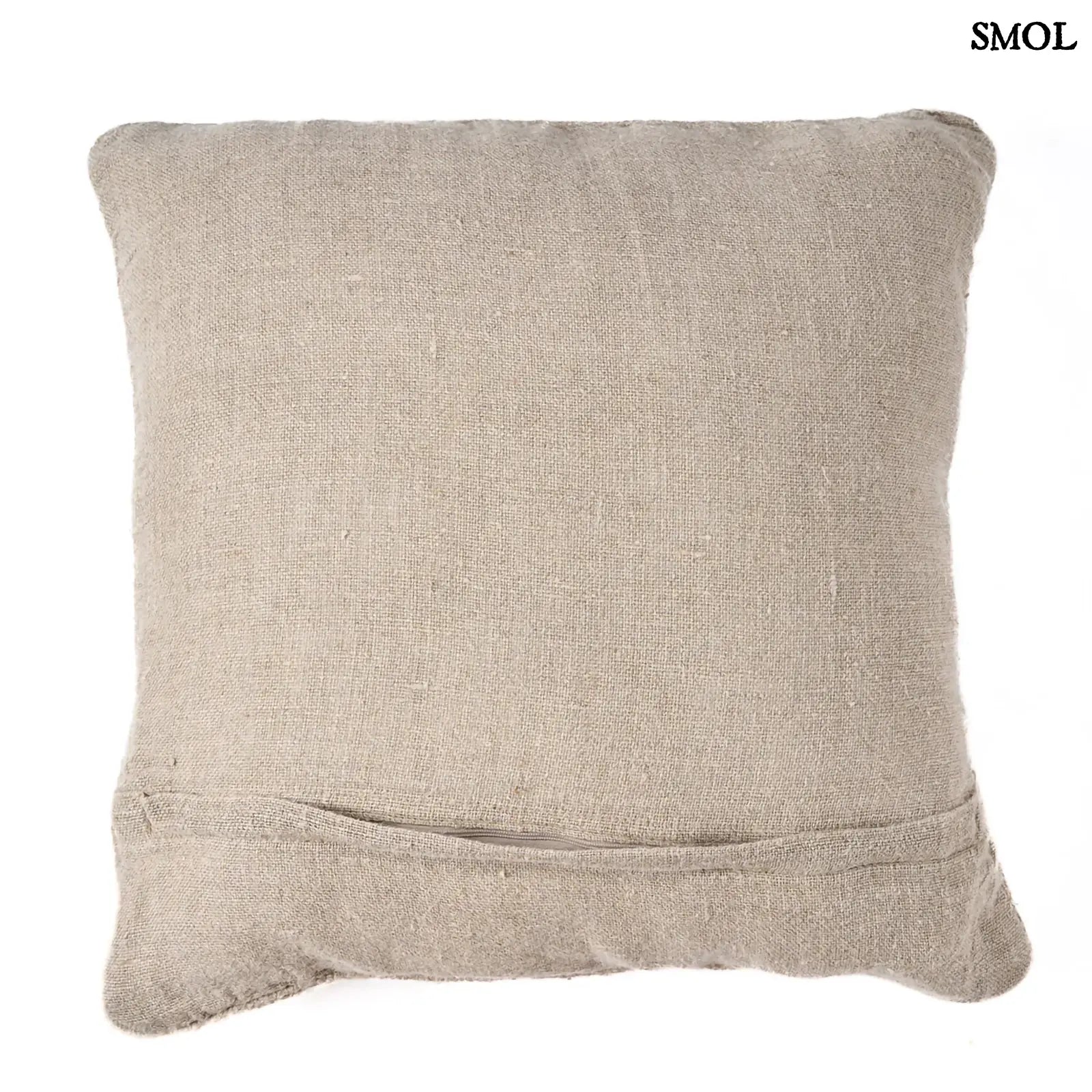 lenvászon díszpárnahuzat natúr fehér színben, kézzel készült, középen díszített, hátulról