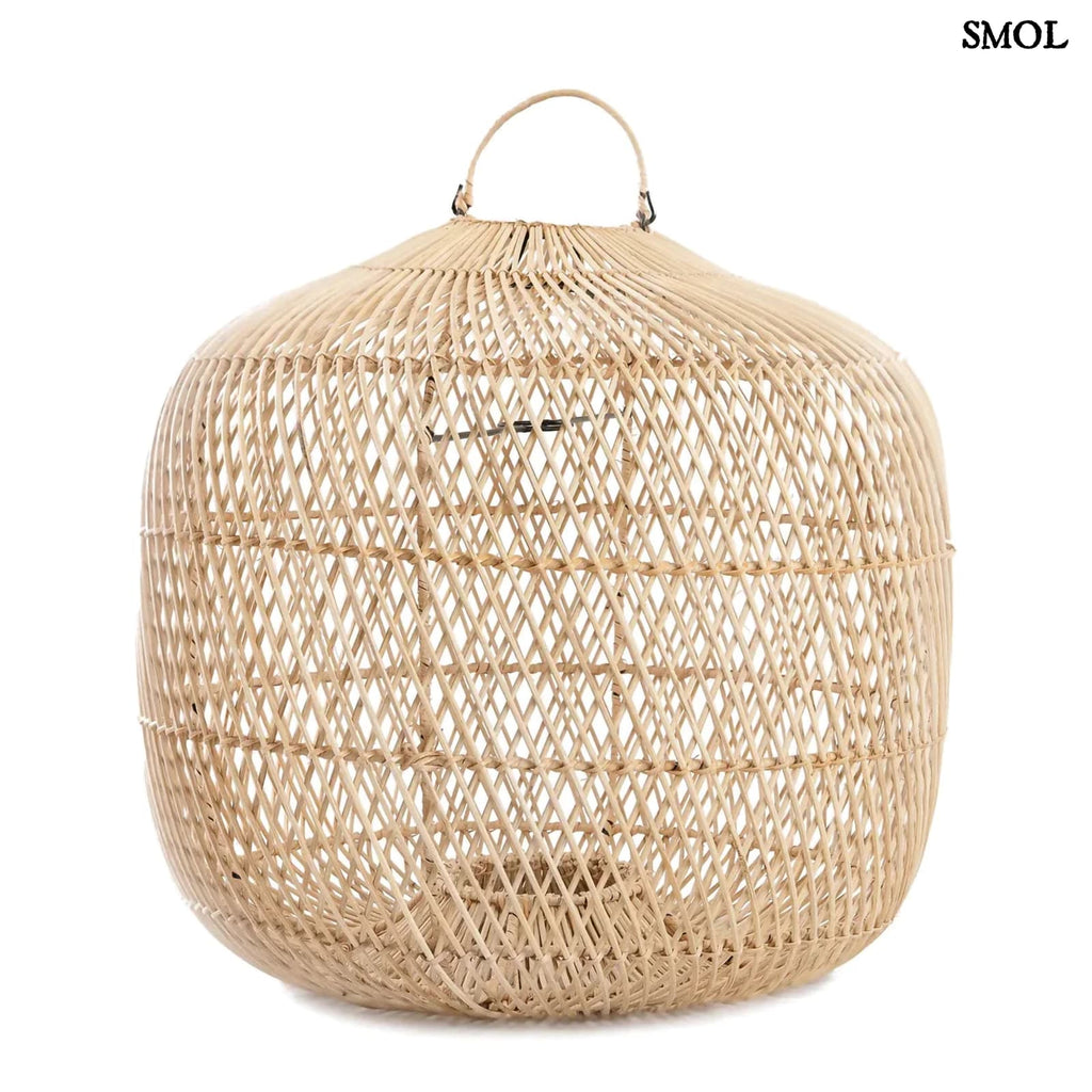 Nagy Rattan Lámpaernyő, 58 cm | BATU BOLONG | SMOL - fehér háttérrel