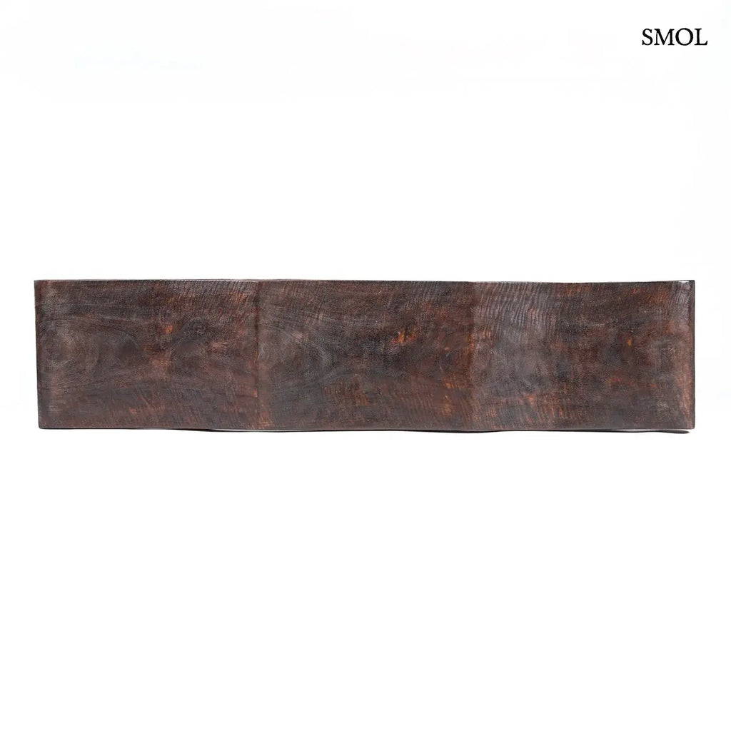 LOMBOK WAVE M hullámformájú mangófa pad sötét dió színben – 155 × 50 × 35 cm, felülről