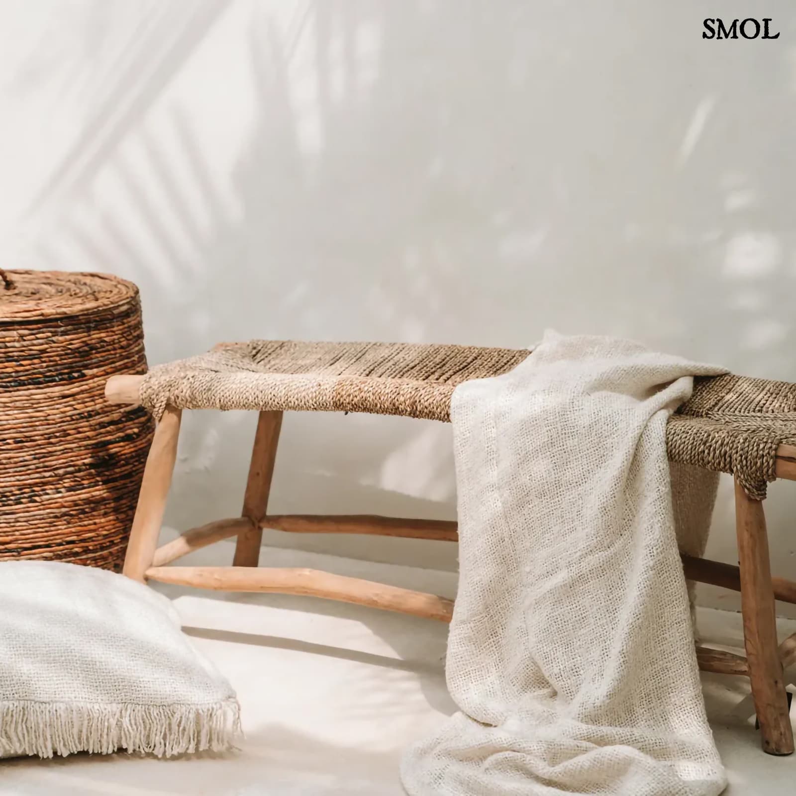 Pad - teakfa és tengerifű, 110 cm | PORTO - smol.hu - pléddel és párnával
