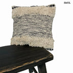 Pamut Díszpárna - szürke-natúr, 45x45 | MOIRA | SMOL - fekete kisasztalon