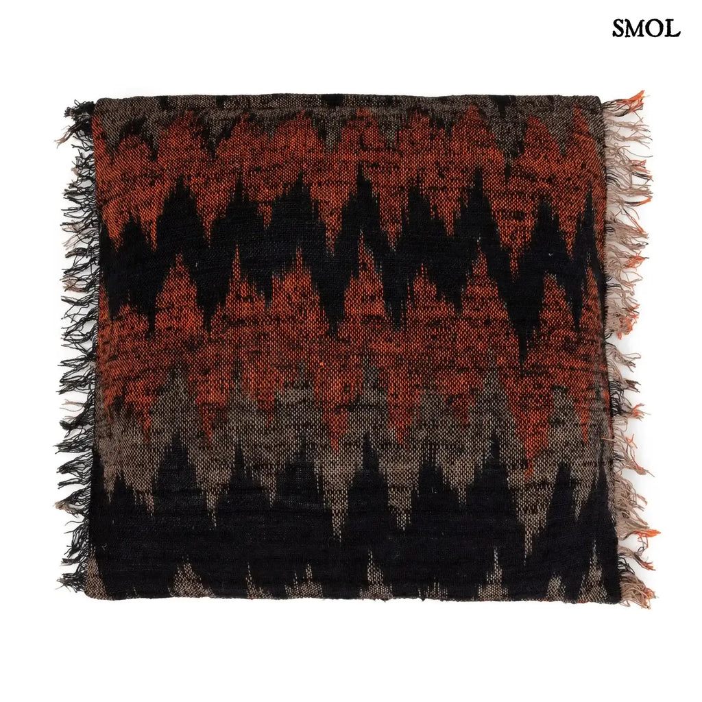 Pamut Díszpárnahuzat, 60x60 | GEE ORANGE BLACK | SMOL - fehér háttérrel